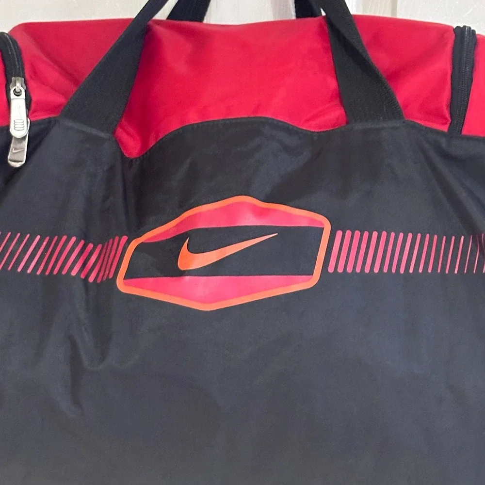 Nike Duffel Bag Black Red Gym Training Sport Travel Weekend Bag 18 inch